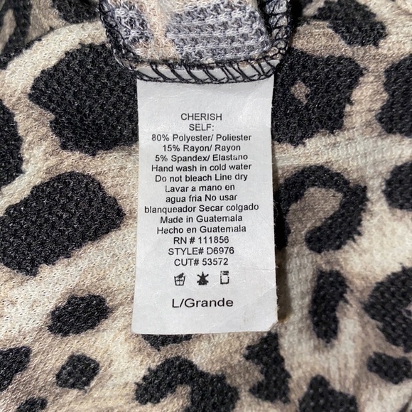 NWT | cute animal print romper - Picture 6 of 6